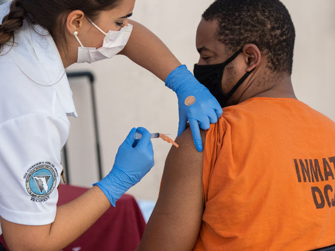 Vaccine 2 cropped 680x510